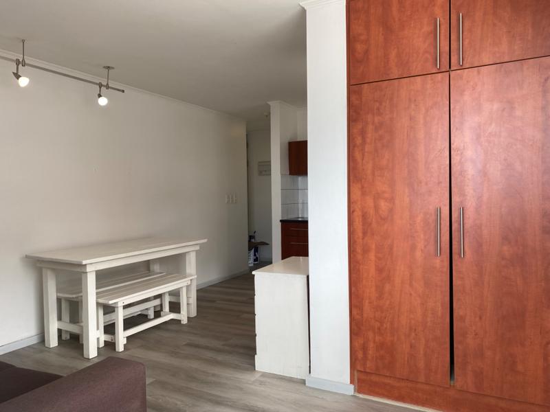 To Let 1 Bedroom Property for Rent in Claremont Western Cape